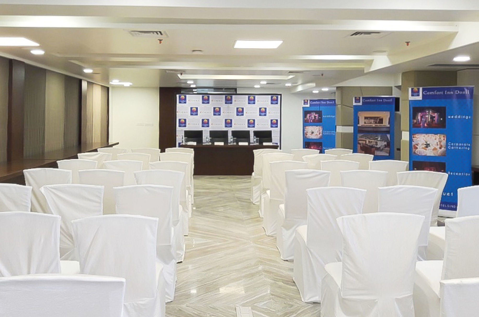 Comfort Inn Donil Vadodara Facilidades foto